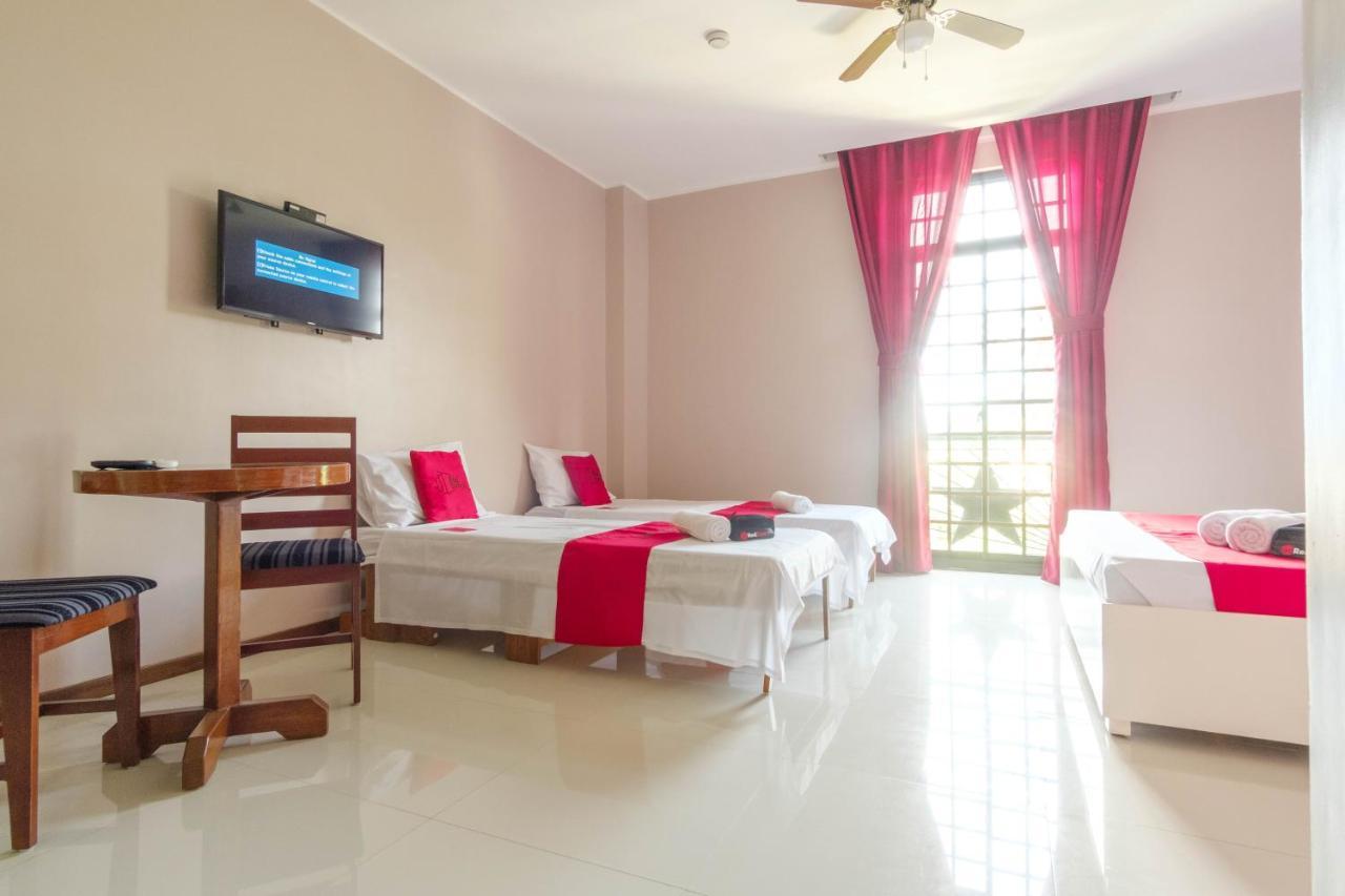 Reddoorz Plus @ West Nautical Road Puerto Galera Extérieur photo