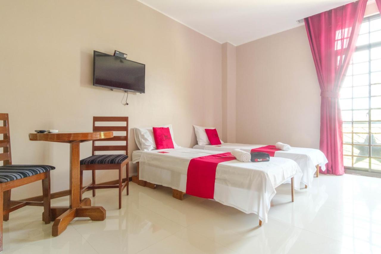 Reddoorz Plus @ West Nautical Road Puerto Galera Extérieur photo