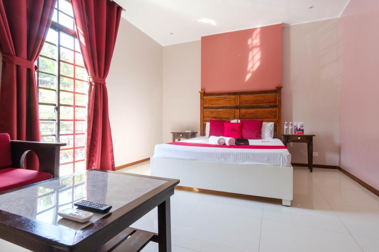 Reddoorz Plus @ West Nautical Road Puerto Galera Extérieur photo